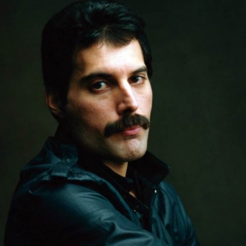 Freddie Mercury Altura Y Peso